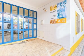 Front of property - HI Lagos - Pousada de Juventude - Hostel (Lagos)