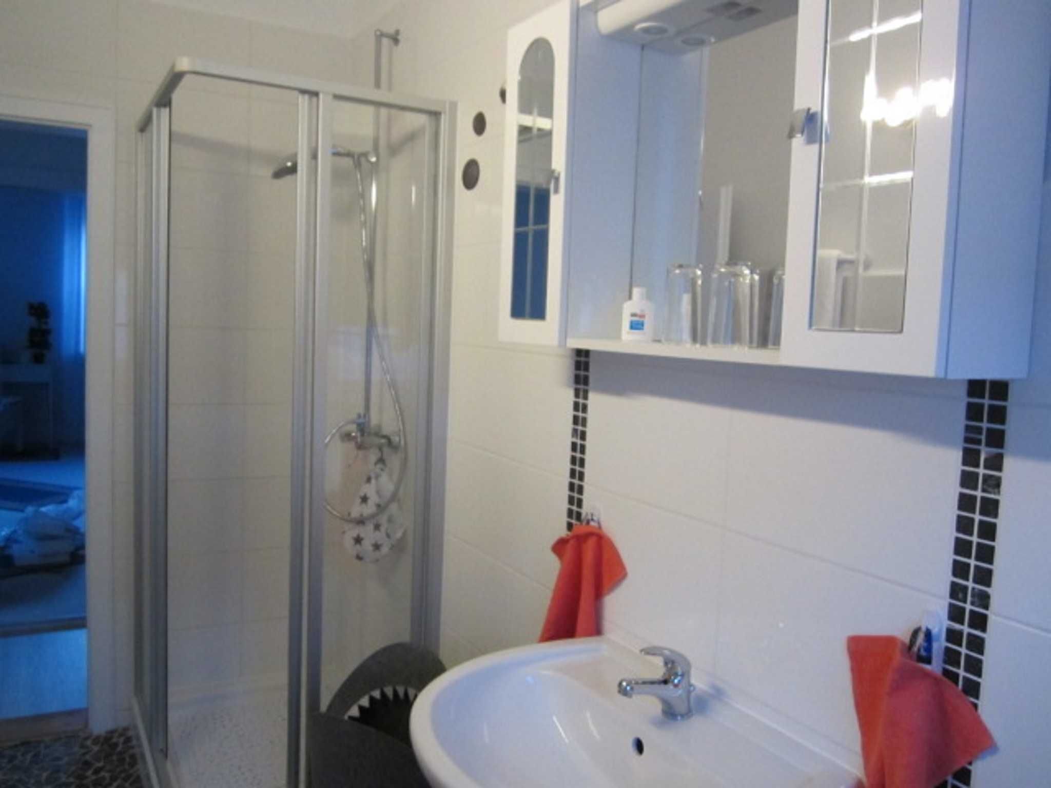 Douche, sèche-cheveux