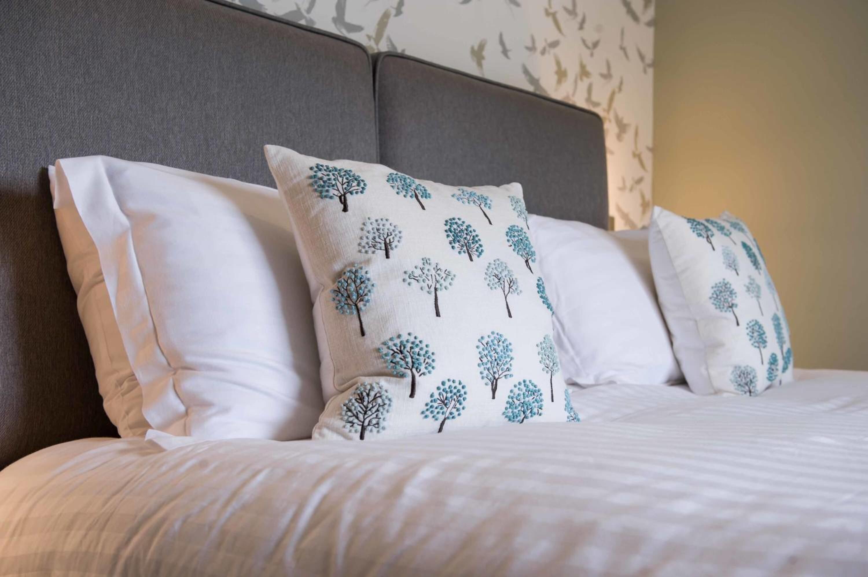 Iron/ironing board, cribs/infant beds, free WiFi, bed sheets