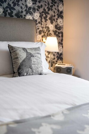 Iron/ironing board, cots/infant beds, free WiFi, bed sheets