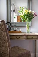 Tabla de planchar con plancha, cunas (de pago), wifi gratis