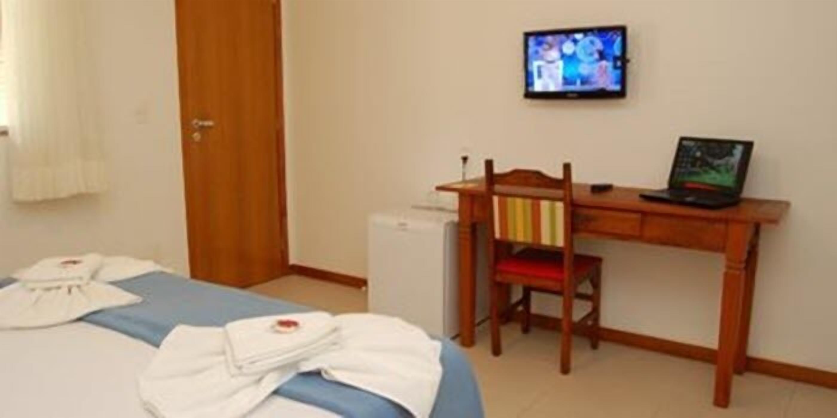 deluxe double or twin room, accessible, non smoking | minibar, in-room safe, free wifi, bed sheets