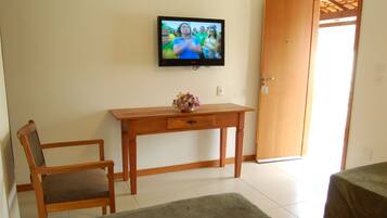 Deluxe Double or Twin Room, Accessible, Non Smoking | Minibar, in-room safe, free WiFi, bed sheets