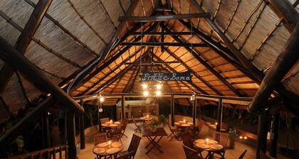 The Merry Crab Beach Lodge