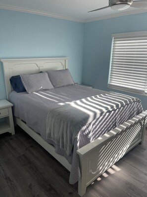 2 bedrooms, desk, free WiFi, bed sheets