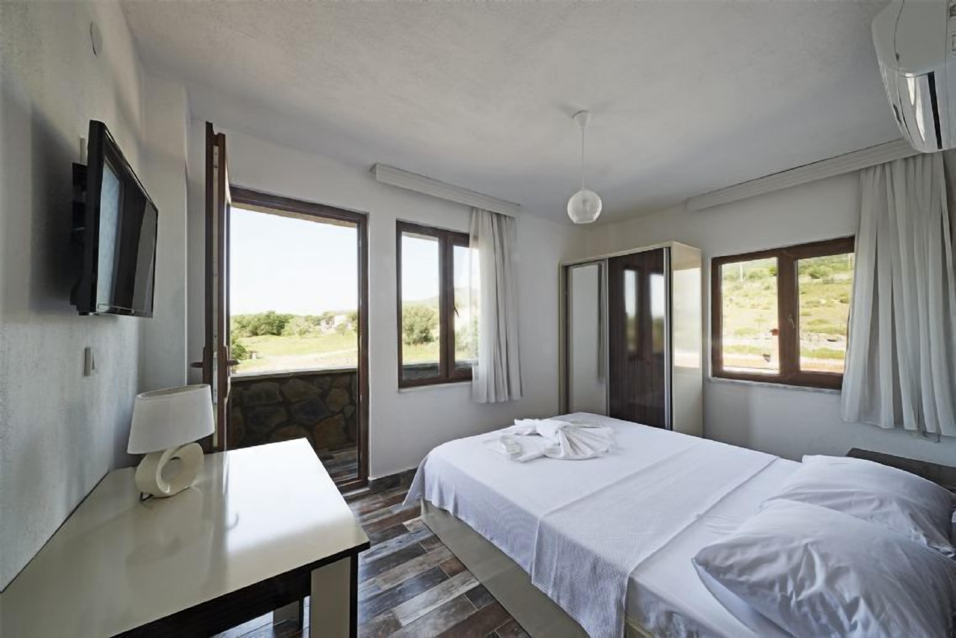 Doppelzimmer | Schreibtisch, laptopgeeigneter Arbeitsplatz, kostenloses WLAN