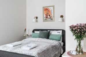 Premier Apartment | Individually decorated, individually furnished, iron/ironing board - Marinus Apartments Spa (Gdansk)