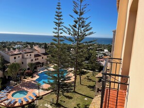 2 outdoor pools, open 10:00 AM to 8:00 PM, pool umbrellas, sun loungers - Apartamentos El Toro (Marbella)