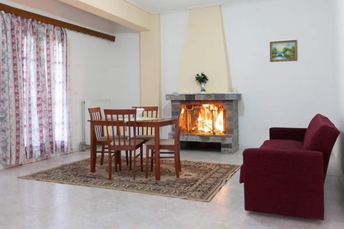 Apartment | Living area | TV
