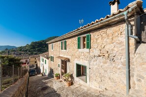 Exterior - CAL TIO - Chalet with terrace in Caimari. Free WiFi (Selva)