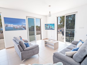 Villa, eigener Pool | Wohnzimmer