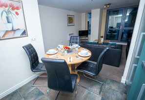 In-room dining - Birmingham New Street Lodge (Birmingham)