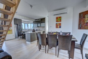 Villa, 4 habitaciones, alberca privada, vista al mar | Servicio a la habitación