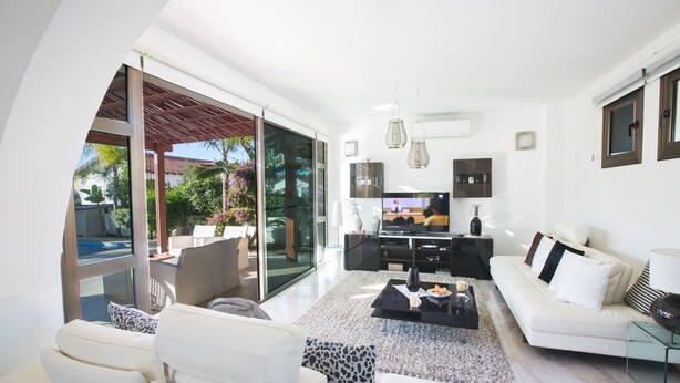 Family Villa, 3 Bedrooms, Private Pool | Living room | 40-inch flat-screen TV with satellite channels, TV, fireplace - Kymma Villas (Sotira)