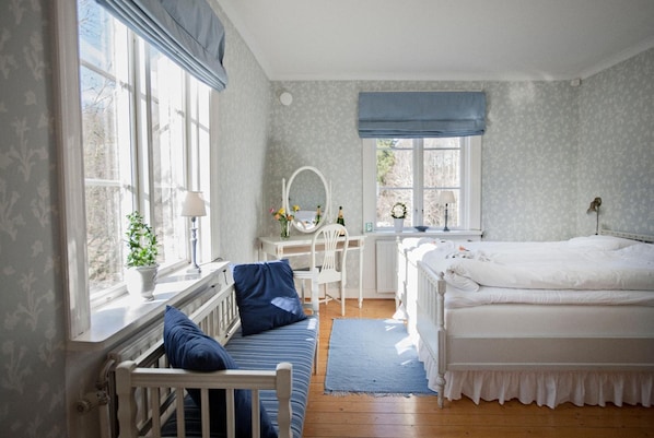 Blackout curtains, cots/infant beds, rollaway beds, free WiFi - Ölme Prästgård Gästgiveri (Kristinehamn)