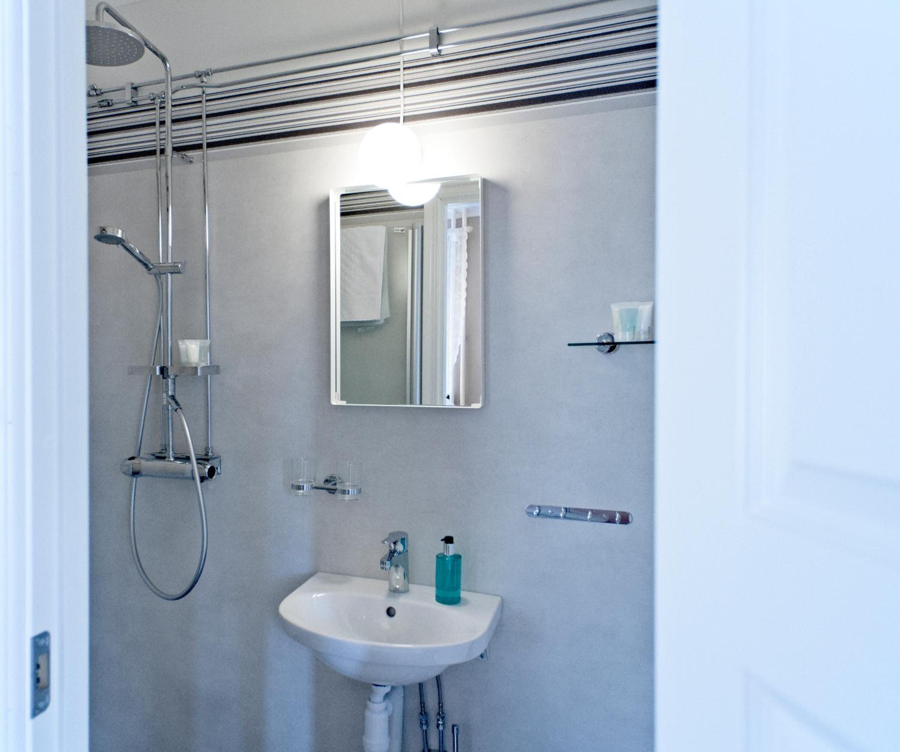 shower, free toiletries, hair dryer, dressing gowns