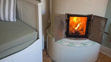 Shower, free toiletries, hair dryer, bathrobes