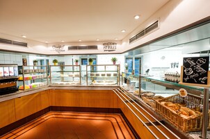 Desayuno bufé gratuito y diario