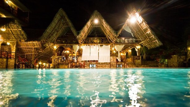 Unclassified image, 1 of 49, button - Samaki Lodge (Uroa)