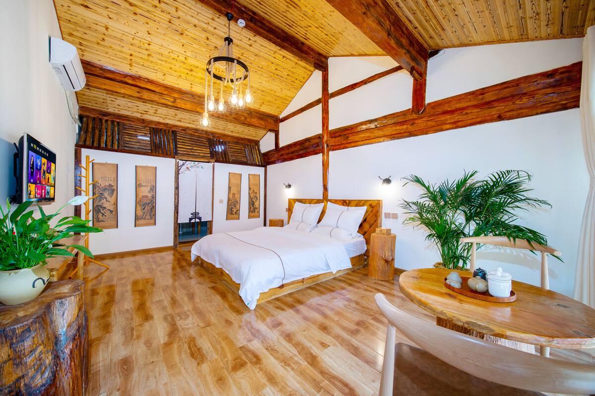 Kahden hengen signature-huone, näköala puutarhaan (Room No.4) | Työpöytä, pimennysverhot, ilmainen Wi-Fi, vuodevaatteet