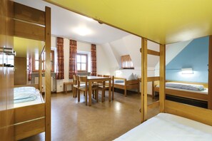 Free WiFi, bed sheets - Jugendherberge Regensburg - Hostel (Regensburg)