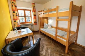 Free WiFi, bed sheets - Jugendherberge Regensburg - Hostel (Regensburg)