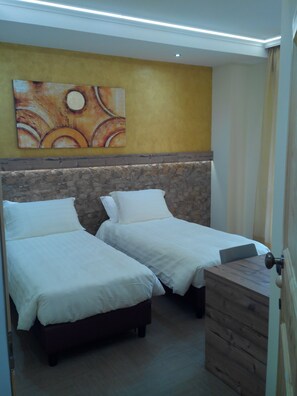 Business Double Room, 2 Single Beds, Non Smoking - Locanda La Milanino (Cusano Milanino)