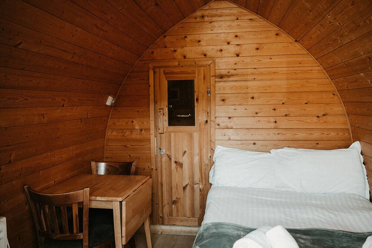 スタンダー  ド キャビン エンスイート (Double Glamping Pod )