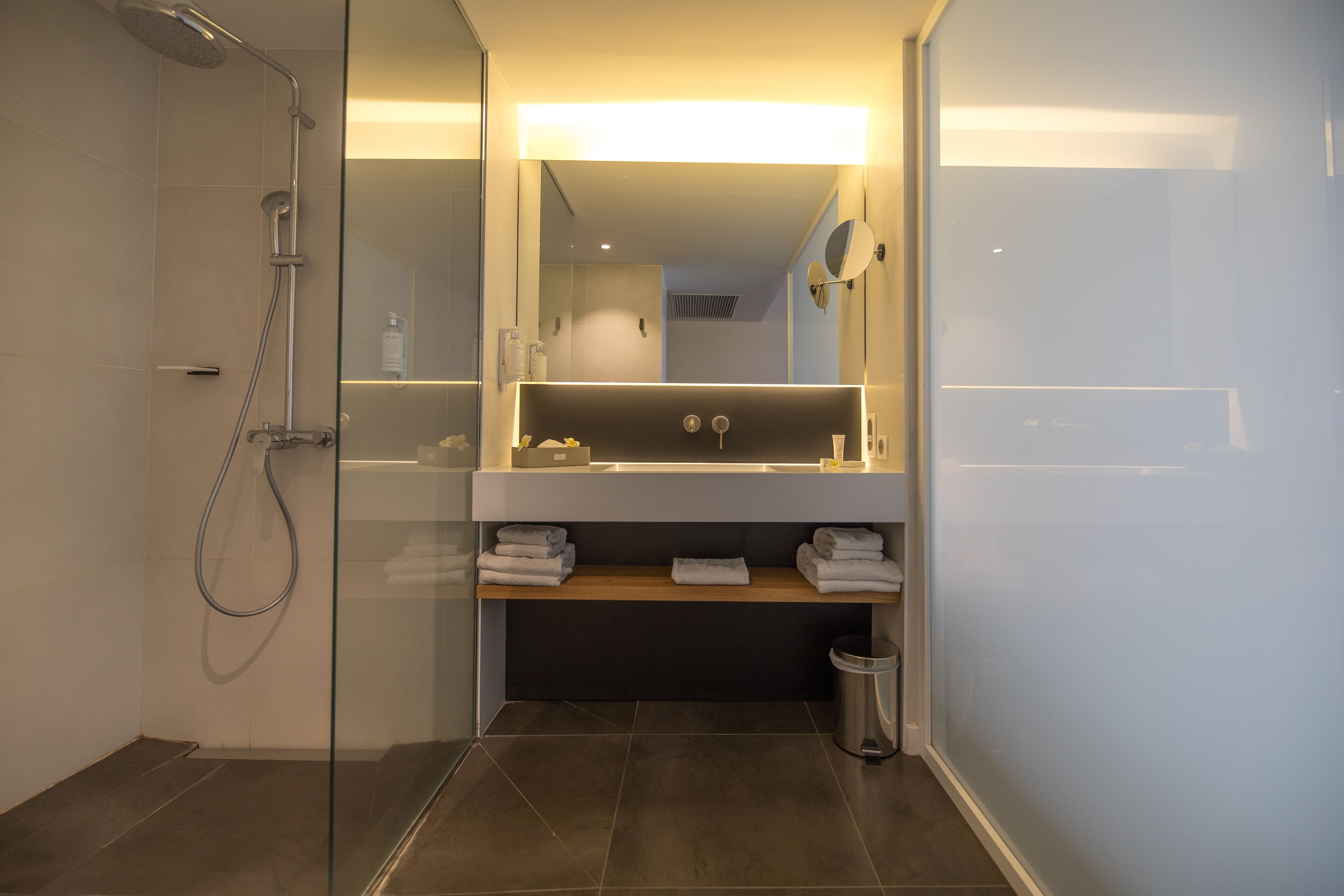 superior room, garden view | bathroom | shower, rainfall showerhead, designer toiletries, hair dryer