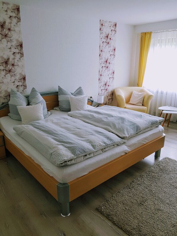 Huoneisto | Tallelokero huoneessa, työpöytä, ilmainen Wi-Fi