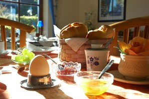 Daily buffet breakfast for a fee - Gästehaus Tepel (Winterberg)
