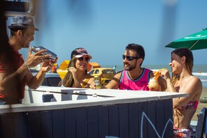 Bar (en la propiedad)