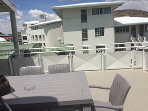 Exterior detail - Luxe Self Catering At Maerua Mall (Windhoek)