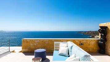 Yellow Dream Villa 1 | Terrace/patio