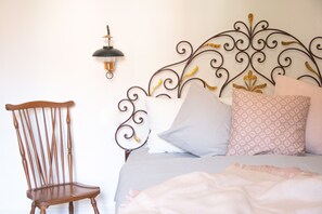 2 Schlafzimmer, Babybetten, kostenloses WLAN, Bettwäsche