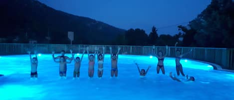 Seasonal outdoor pool