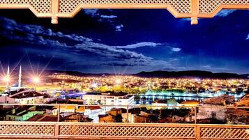 Suite Bulan Madu, pemandangan sungai | Pemandangan balkon