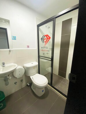 Bathroom - America 52 (Rionegro)