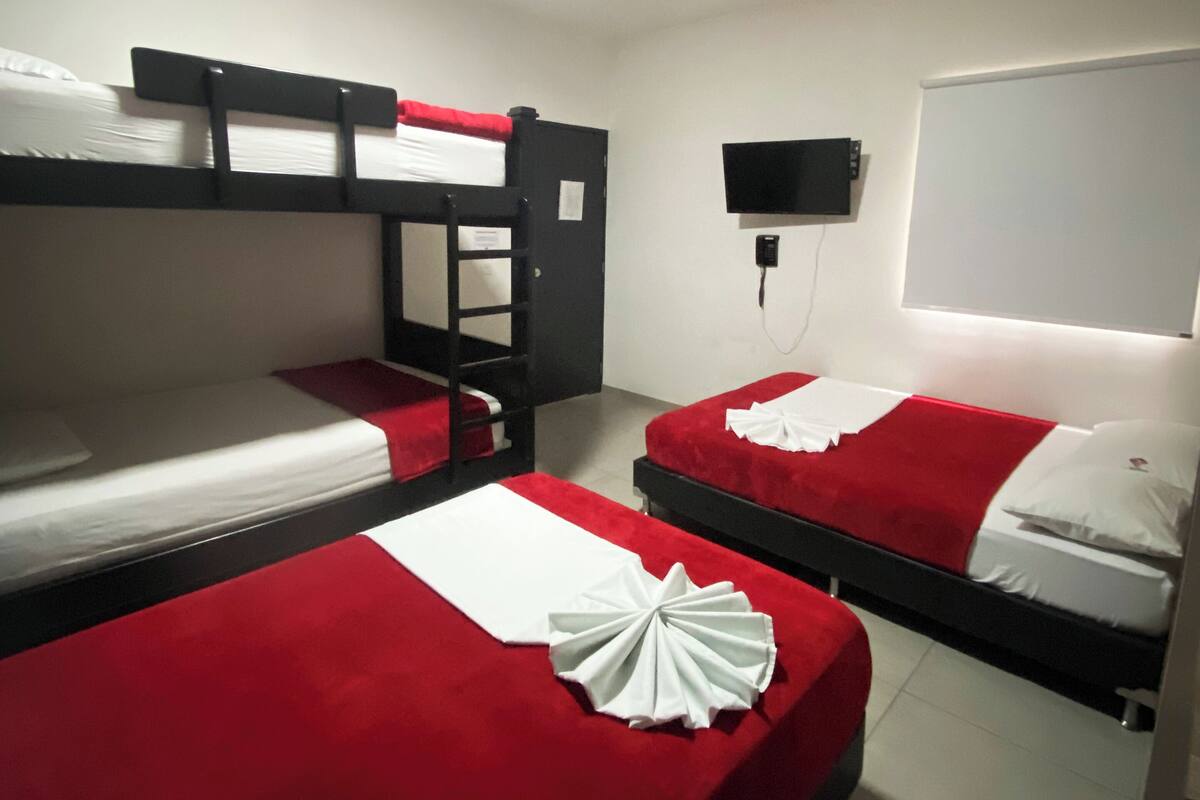 Family Room, Non Smoking | Hypo-allergenic bedding available, desk, blackout drapes