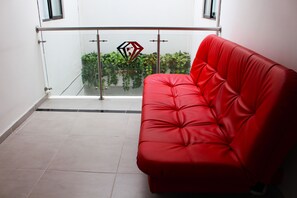 Téléviseur à DEL de 32 po avec télévision par câble, téléviseur