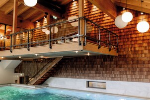 Sauna, hot tub, steam room, body treatments, hot stone massages