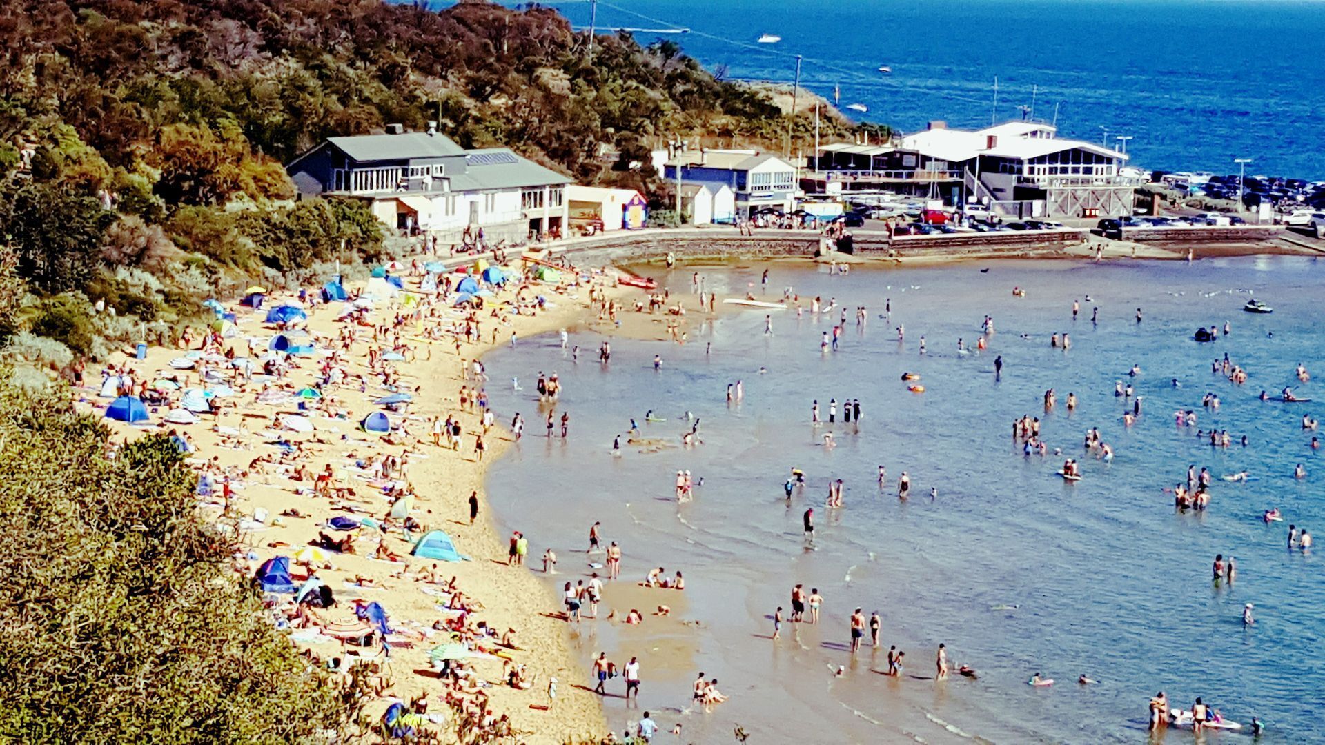 Beach Cottage best location near beach & shops