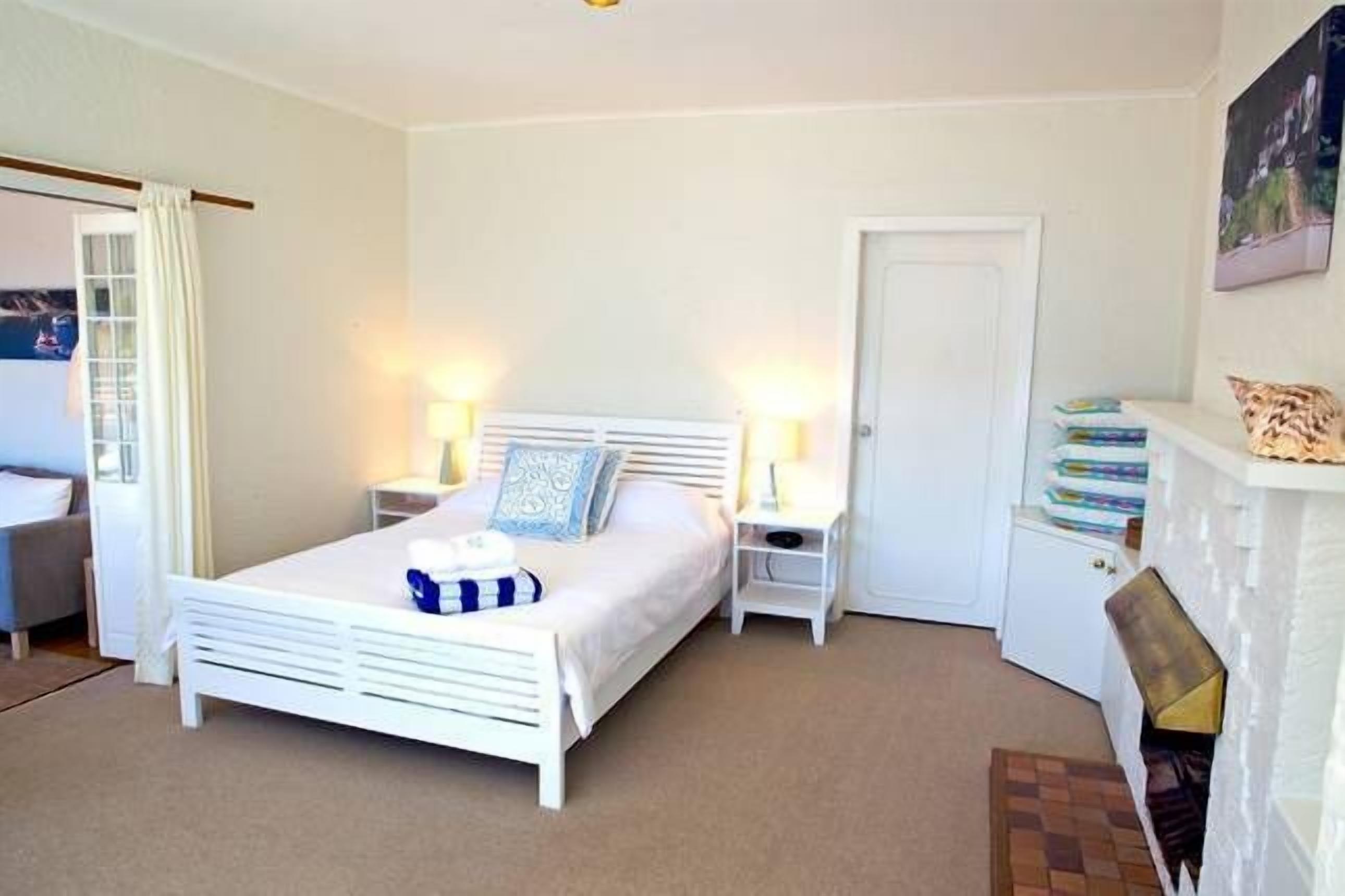 The Paradise Beach House — image 10