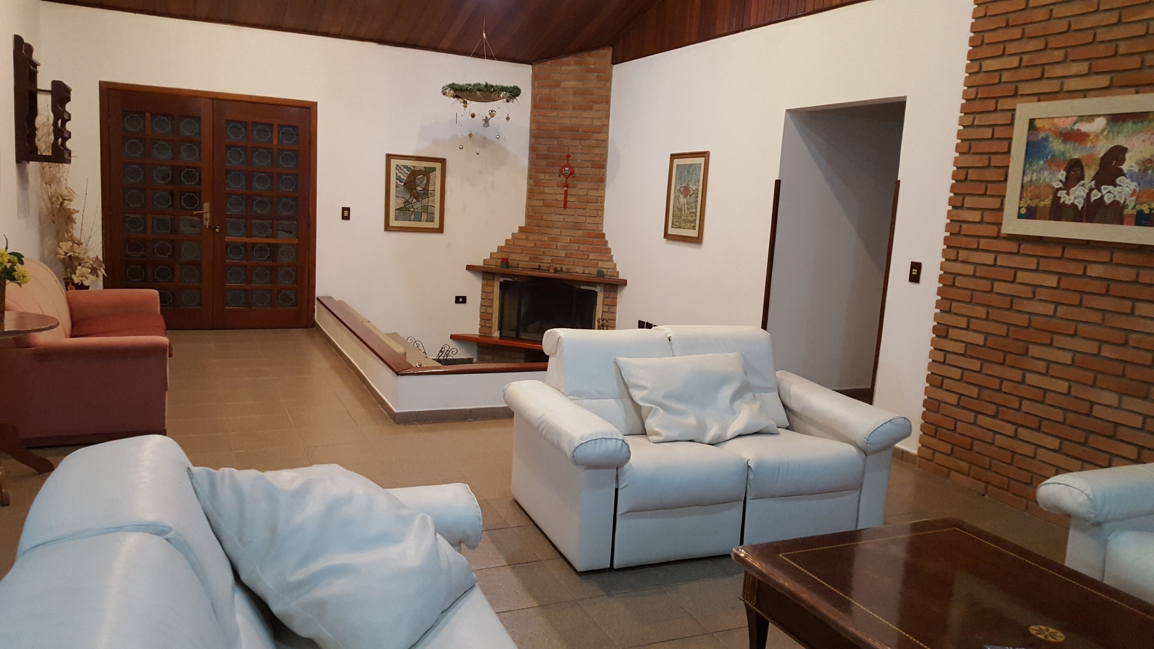  Condo, poliesp court, heated pool and green area view