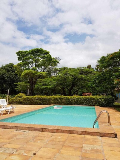 Charming and cozy farmhouse in the interior -130 km from Sao Paulo 12x s / interest