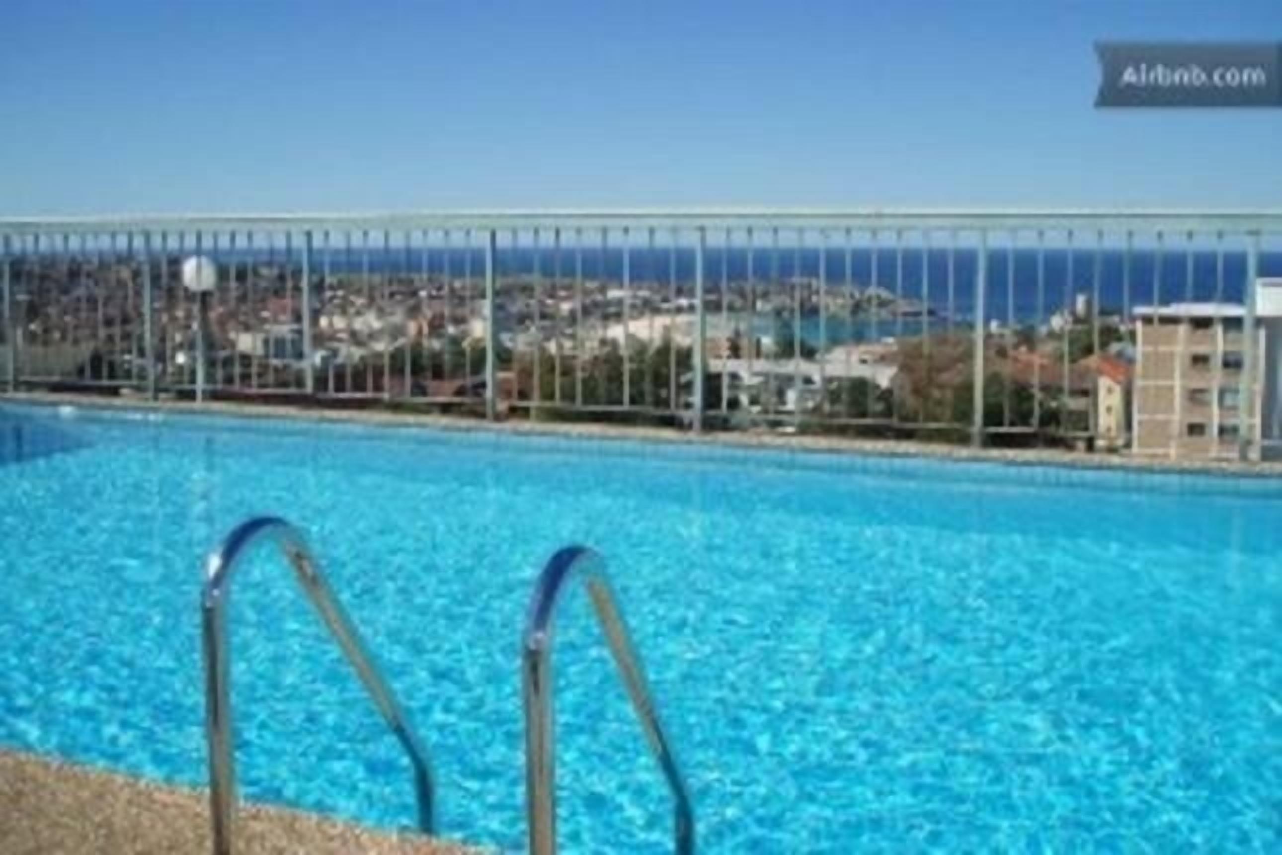 Bondi Beach Break Fab Studios - roof top pool   excellent monthly rates  — image 6