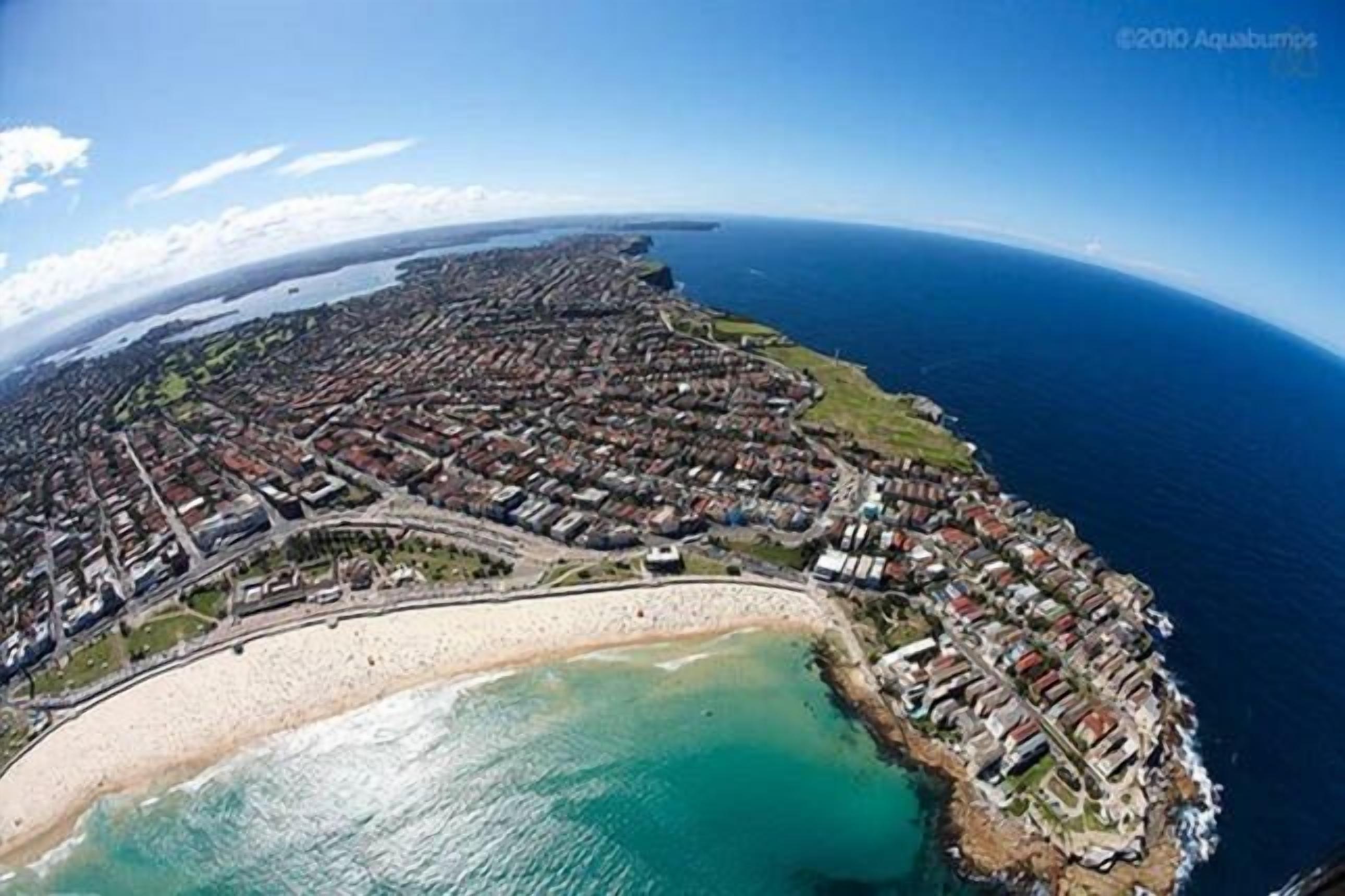 Bondi Beach Break Fab Studios - roof top pool   excellent monthly rates  — image 15