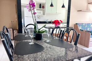 تناول الطعام