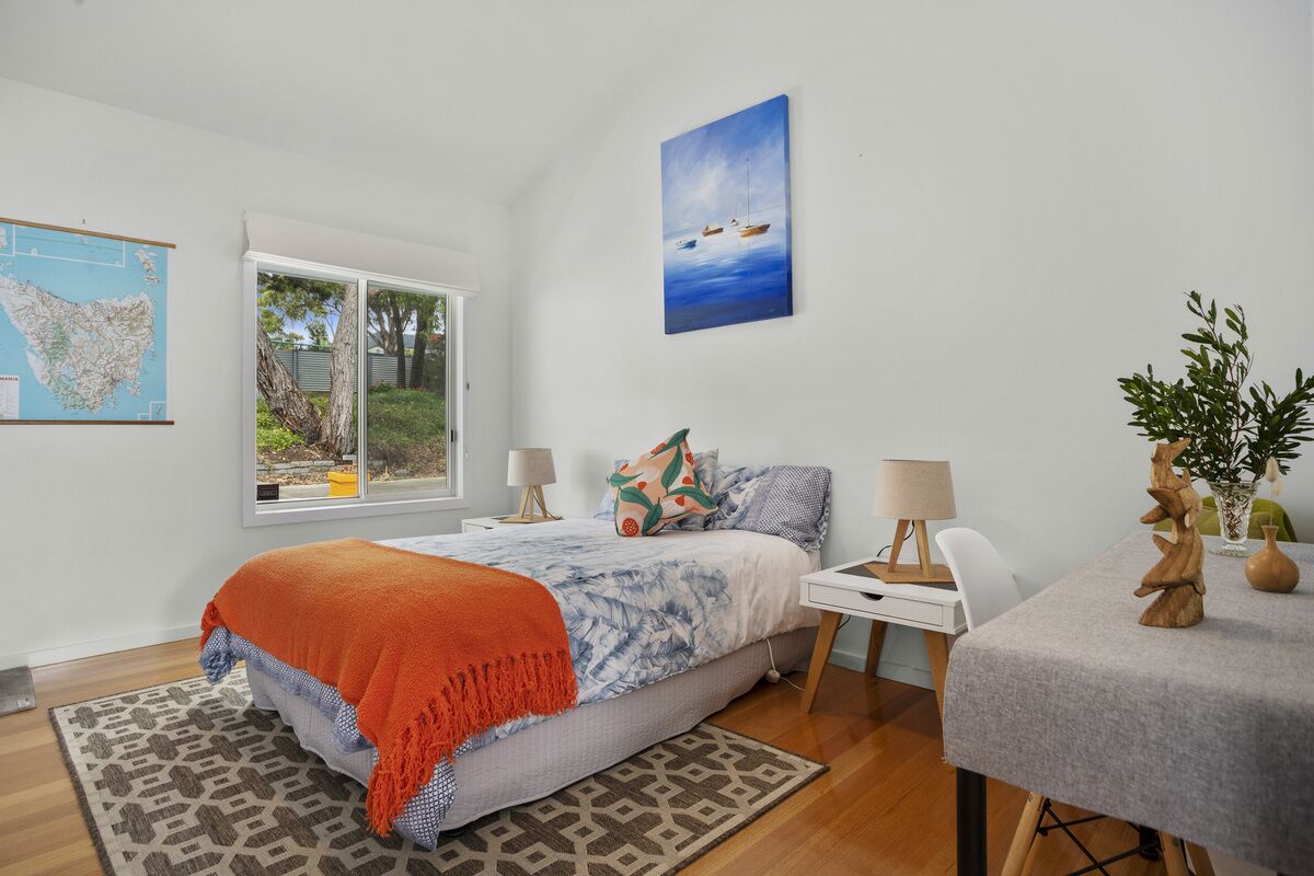 Dolphin View Beach House — image 22