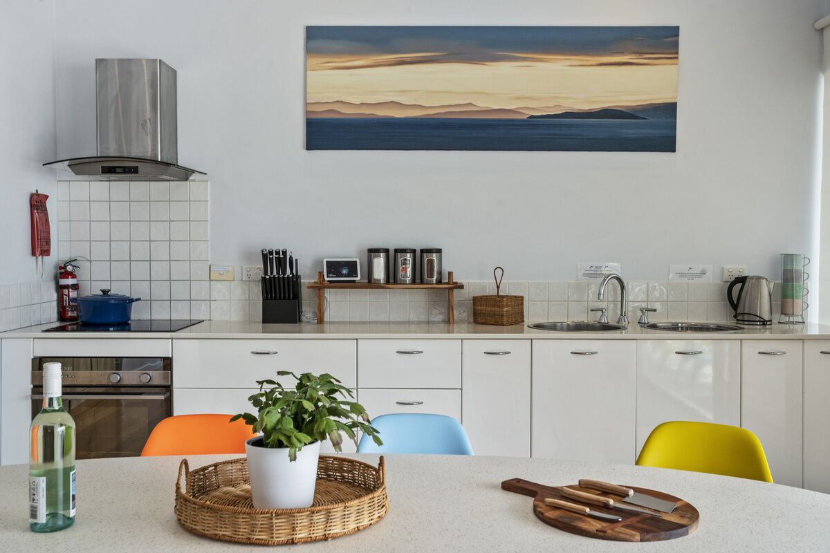 Dolphin View Beach House — image 14